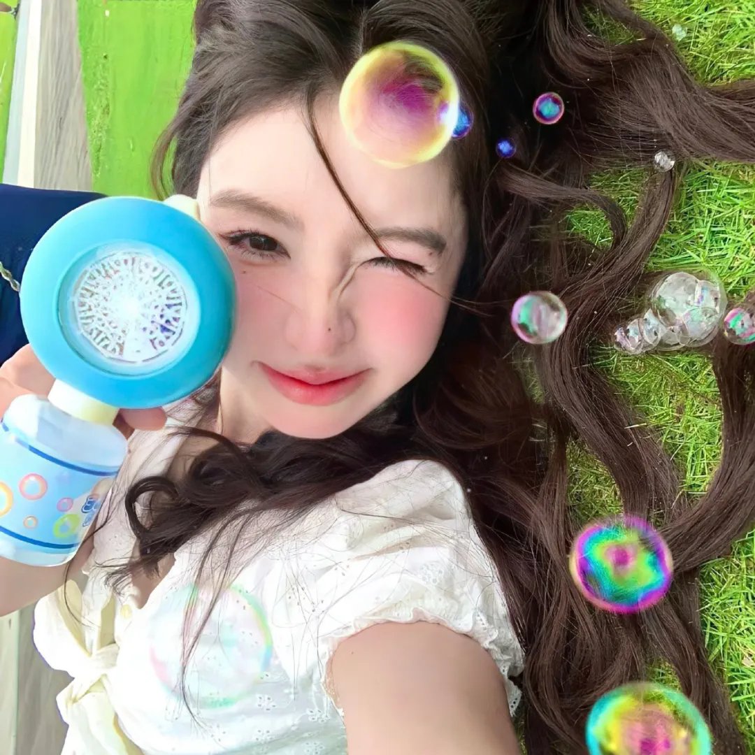 清水里的刀子