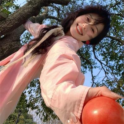 觉醒后女配转身抱上反派大腿